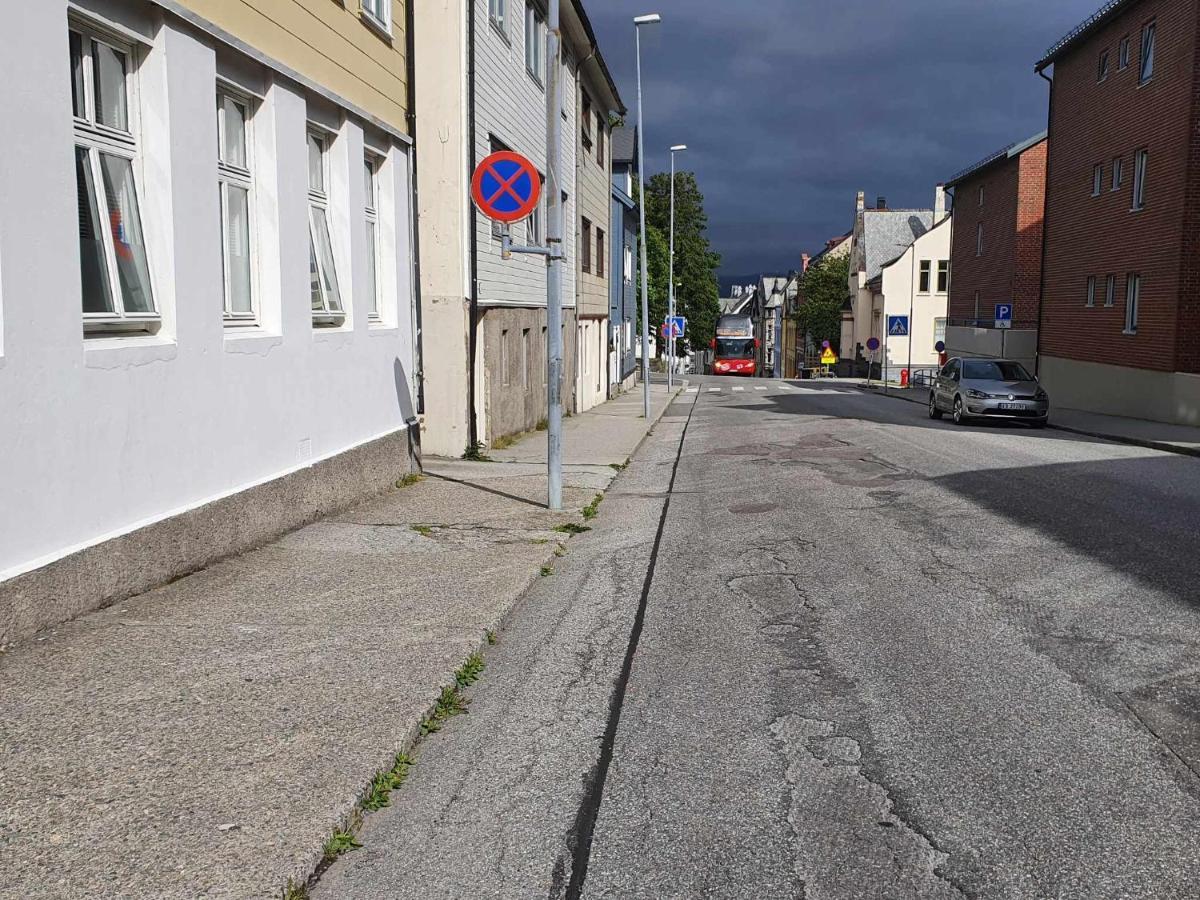 Appartement Near Brosundet, Newly Refurnished, Free Street Parking à Ålesund Extérieur photo